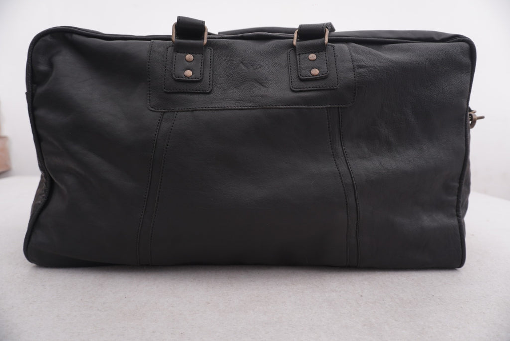 LOT NO. DF-104: THE EXPORT WEEKENDER DUFFLE