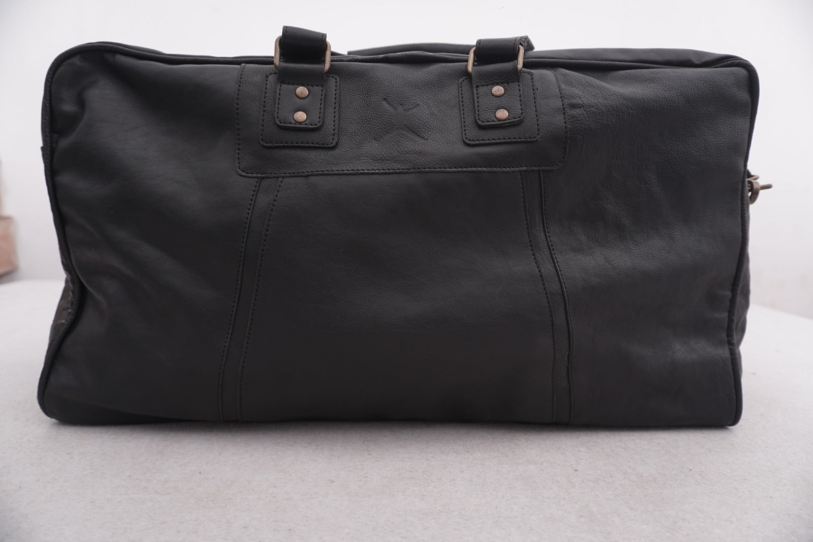 LOT NO. DF-104: THE EXPORT WEEKENDER DUFFLE