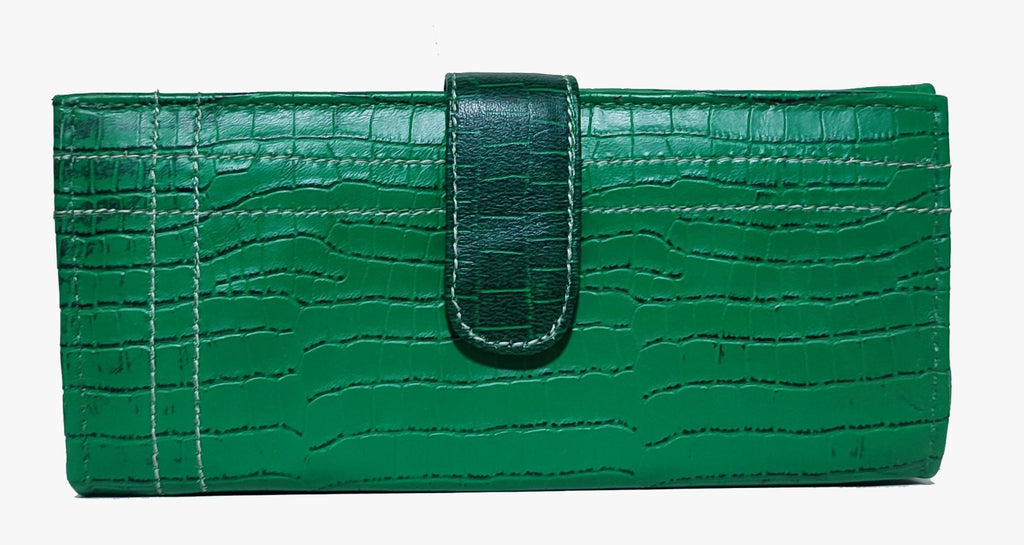 LOT NO. LW-402: THE ZIP-AROUND LONG WALLET